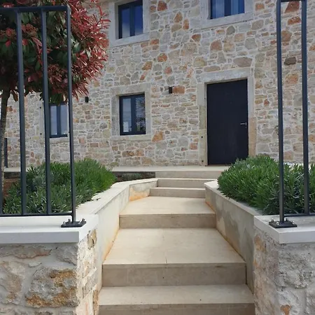فيلة Vila Murta *